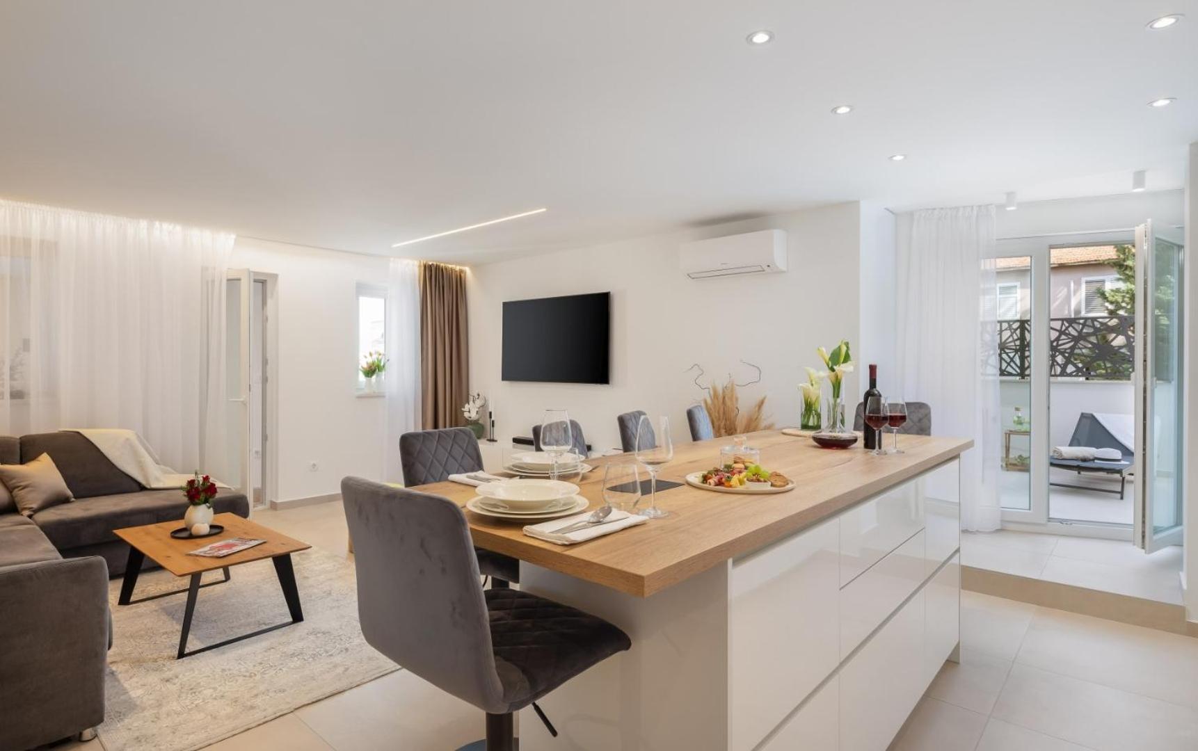Luxury Apartment Silvery In Split Center With Jacuzzi, Sauna And Parking Zewnętrze zdjęcie
